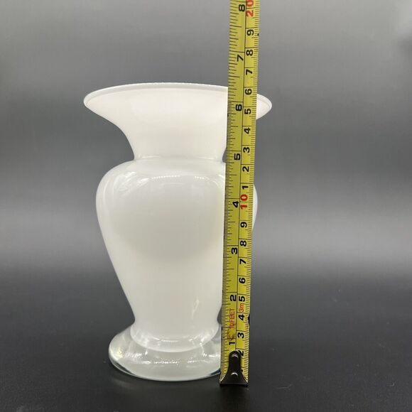 Miller Rogaska Reed And Barton Company Crystal White Vase Art Glass Poland - Picture 5 of 6